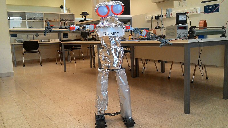 Robot Moxie is a technologically developed teacher for kids Robot Moxie is a technologically developed teacher for kids